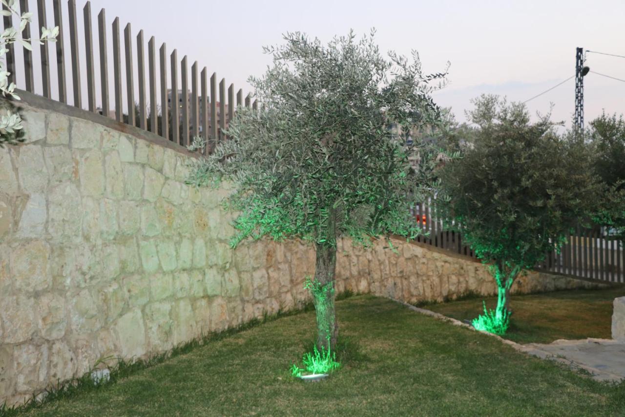 Vu'Z Hotel Byblos Exteriör bild
